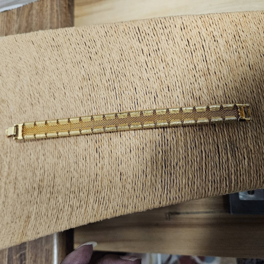 Vintage Gold-tone Semi-precious Gems Bracelet - Picture 5 of 7